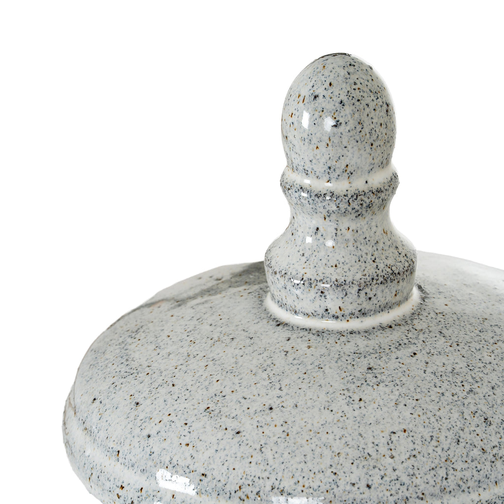 Sona Medium Hurricane Lantern With Lid