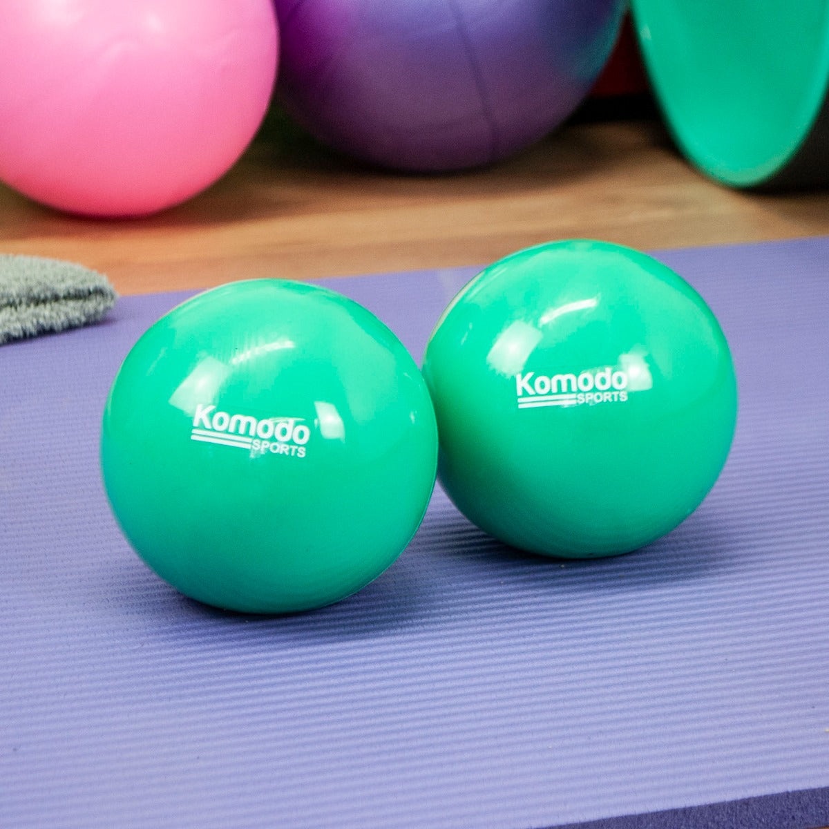 Green Weighted Toning Balls - 2x 0.5kg